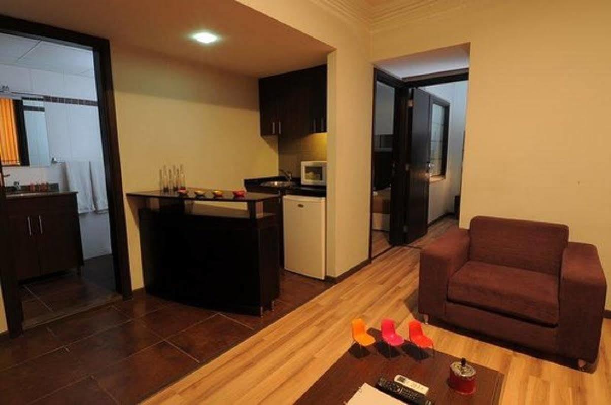 สวีท โฮเต็ล เมอร์ลอต Hotel เบรุต ภายนอก รูปภาพ
