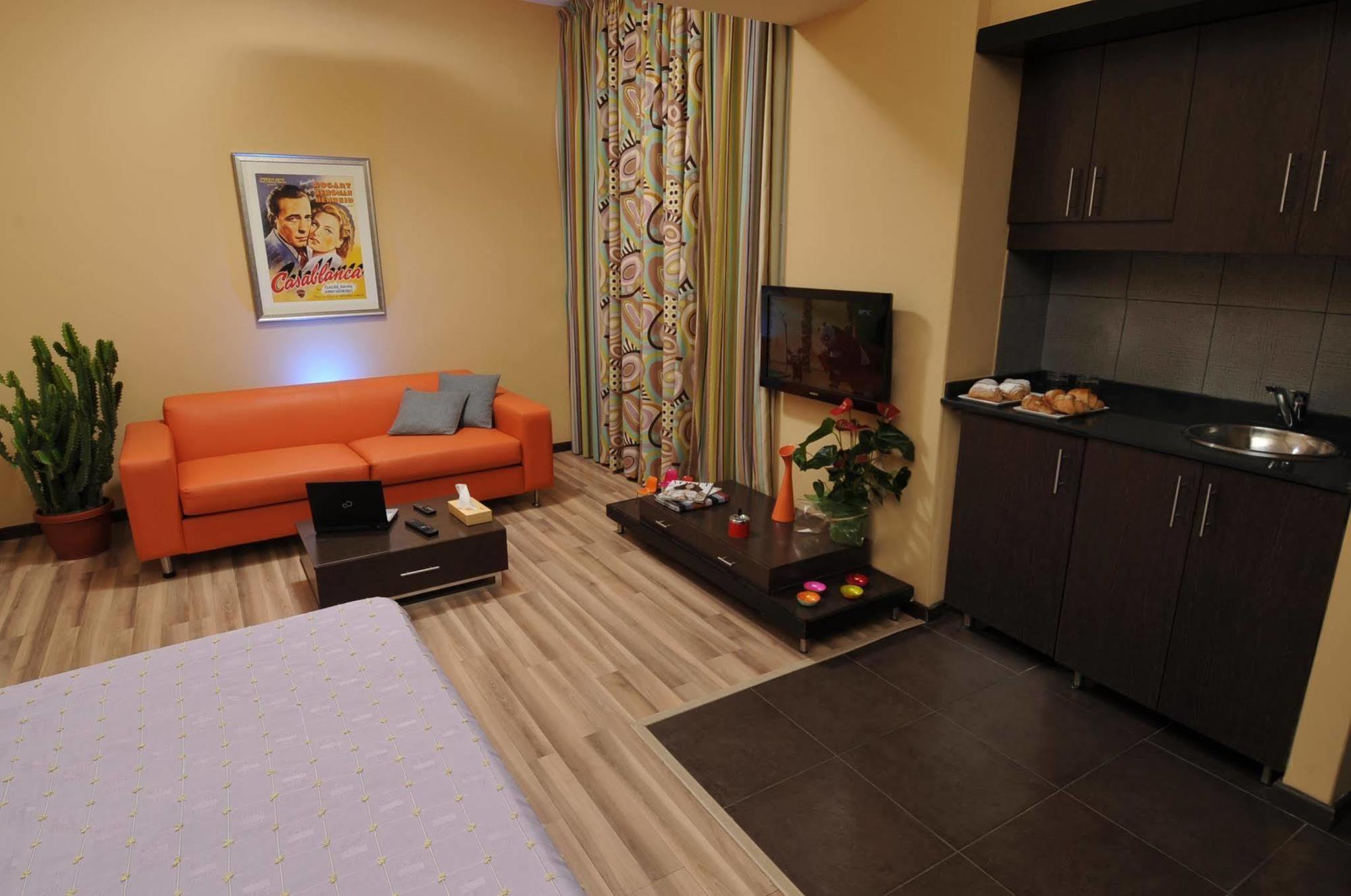 สวีท โฮเต็ล เมอร์ลอต Hotel เบรุต ภายนอก รูปภาพ